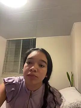 Snapshot of Nina-Eros1 chatting on May 15, 1:01 am Nina-Eros1 online show from May 15, 1:01 am