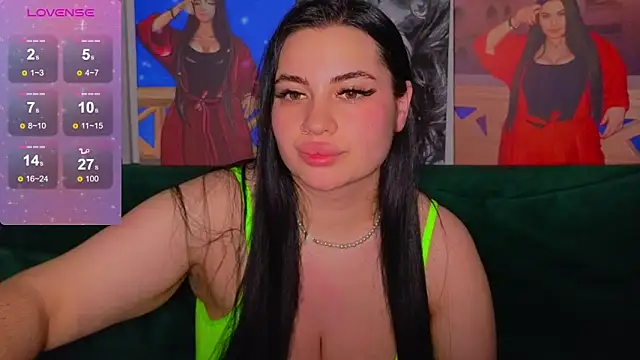 Snapshot of Nikki_Kardashian chatting on December 23, 10:55 pm Nikki Kardashian online show from December 23, 10:55 pm