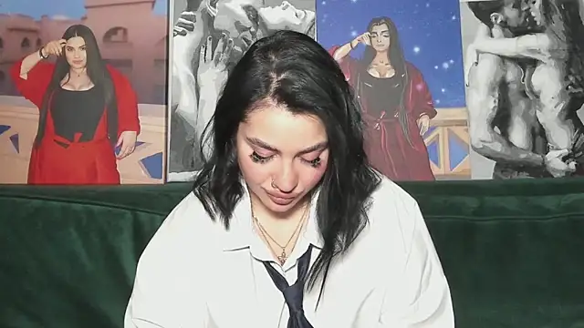 Snapshot of Nikki_Kardashian chatting on September 8, 8:30 pm Nikki Kardashian online show from September 8, 8:30 pm