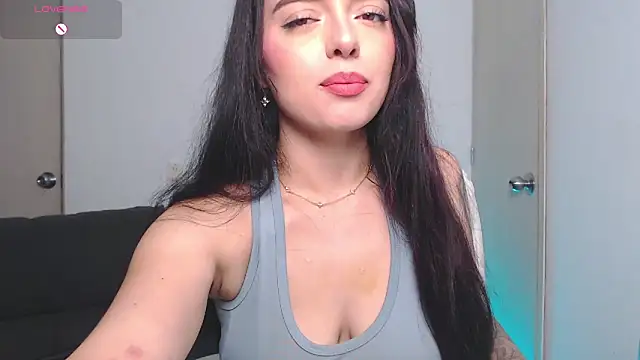 Snapshot of sophialorens_s chatting on June 12, 8:52 pm sophialorens s online show from June 12, 8:52 pm