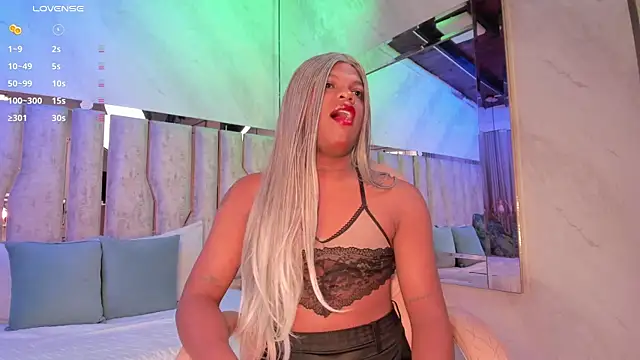 ari monet online show from March 25, 11:27 am