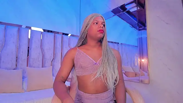 ari monet online show from April 15, 11:50 am