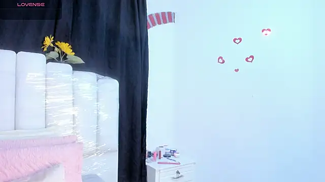 RoxannaBlanche online show from March 26, 12:00 pm