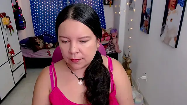 claryssa  online show from February 27, 9:59 pm