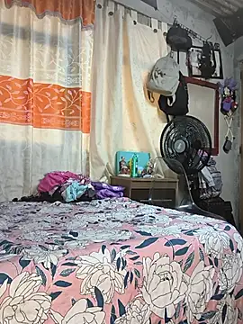 Horny kaylee online show from July 14, 10:48 pm