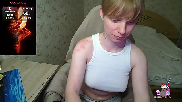 Snapshot of Alexis_Gordon chatting on July 15, 8:25 pm Alexis Gordon online show from July 15, 8:25 pm