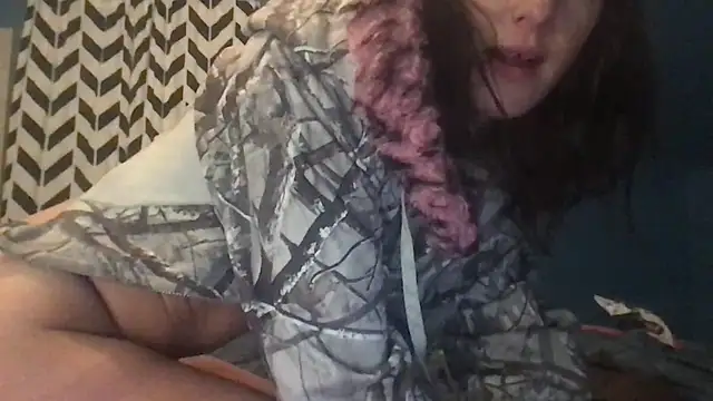 kittycatkendra online show from November 6, 2:45 am