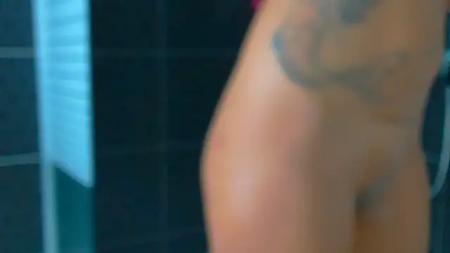 Snapshot of Turkish_Latina chatting on December 12, 12:38 am Turkish Latina online show from December 12, 12:38 am