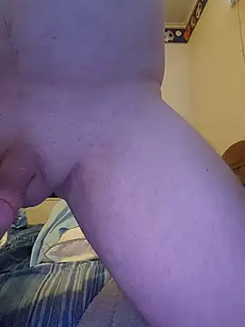 Snapshot of Dick4dope chatting on July 4, 5:24 am Dick4dope online show from July 4, 5:24 am