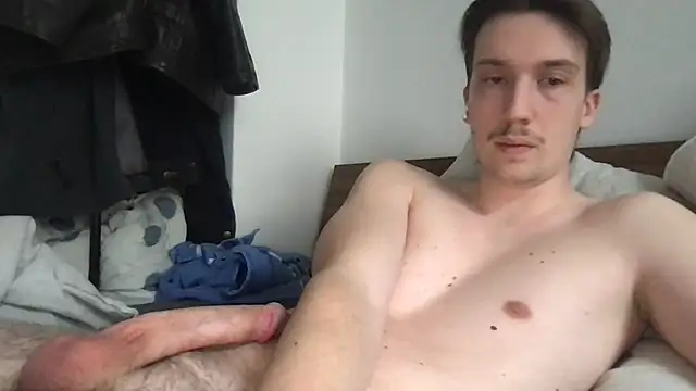 Snapshot of hungandfun05 chatting on February 24, 12:58 pm hungandfun05 online show from February 24, 12:58 pm