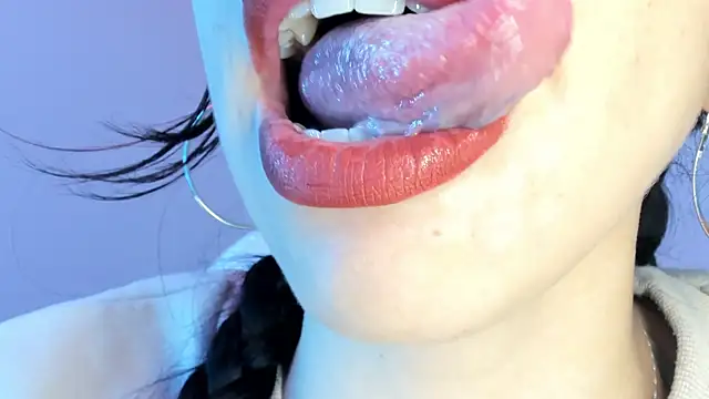 Snapshot of Katty_mouth chatting on June 9, 7:58 pm Katty mouth online show from June 9, 7:58 pm