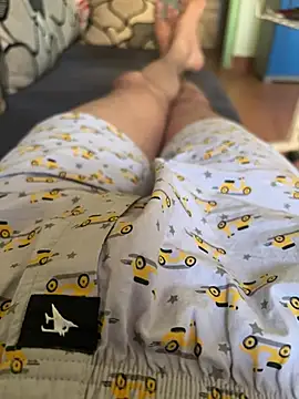 Snapshot of hitlar1026 chatting on March 21, 10:09 am hitlar1026 online show from March 21, 10:09 am