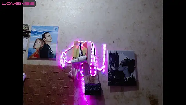 Light Luna online show from December 9, 2:49 pm