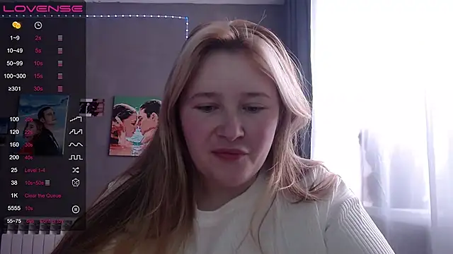 Snapshot of Light_Luna chatting on November 9, 7:50 am Light Luna online show from November 9, 7:50 am