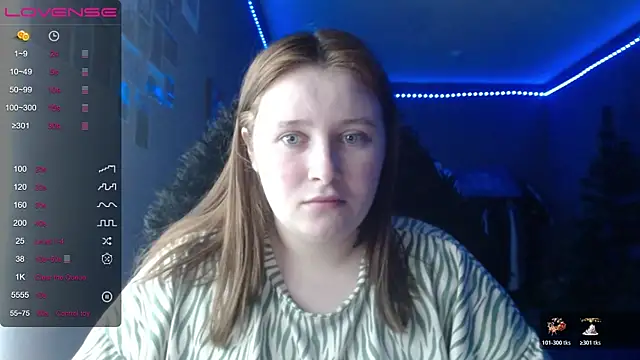 Snapshot of Light_Luna chatting on January 15, 11:59 am Light Luna online show from January 15, 11:59 am