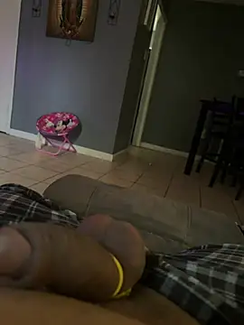 papillon013 online show from March 20, 2:44 pm