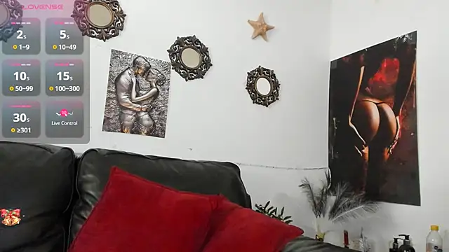 Snapshot of lenna__lujan05 chatting on March 24, 5:40 pm lenna lujan05 online show from March 24, 5:40 pm