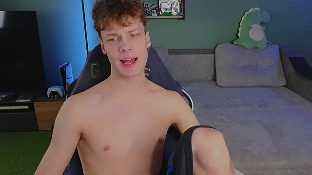 Snapshot of TeddyLiLboy chatting on November 7, 9:31 am TeddyLiLboy online show from November 7, 9:31 am