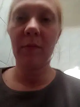 Snapshot of LeraSweet chatting on March 24, 8:14 pm LeraSweet online show from March 24, 8:14 pm