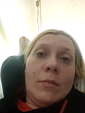 Snapshot of LeraSweet chatting on April 23, 7:49 pm LeraSweet online show from April 23, 7:49 pm