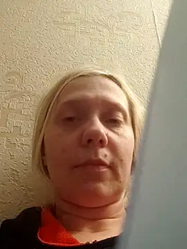 Snapshot of LeraSweet chatting on May 1, 7:40 pm LeraSweet online show from May 1, 7:40 pm