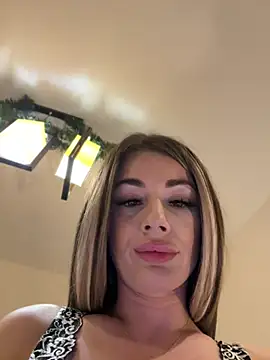 IsabellaEtthan online show from March 18, 8:48 pm