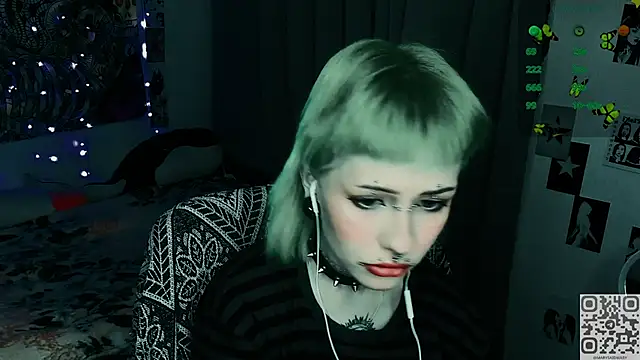 say mary online show from March 30, 11:28 pm