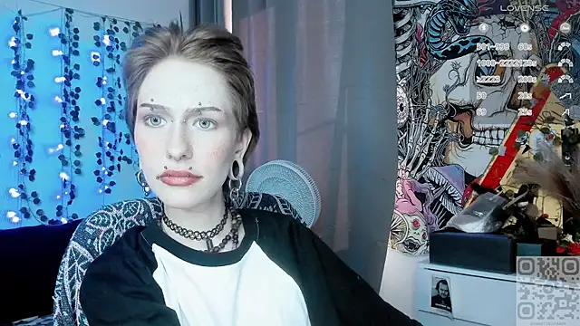 Snapshot of say_mary chatting on July 1, 2:40 pm say mary online show from July 1, 2:40 pm