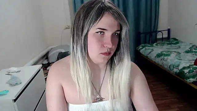 EvaMiron online show from March 1, 6:21 pm