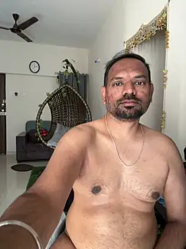 lovbombayduck11 online show from March 5, 6:31 am