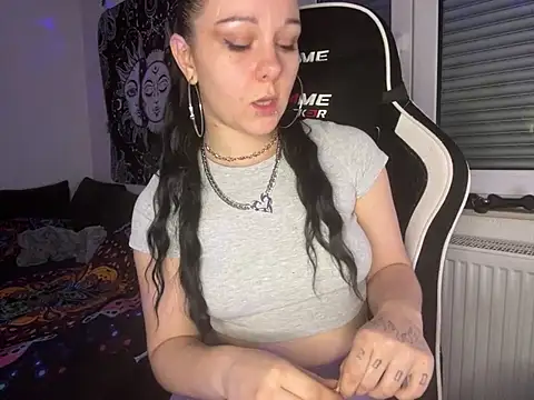 Snapshot of kinkygirl420x chatting on January 30, 9:04 pm kinkygirl420x online show from January 30, 9:04 pm