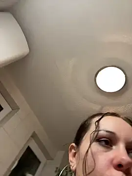 Snapshot of kinkygirl420x chatting on February 13, 10:00 pm kinkygirl420x online show from February 13, 10:00 pm