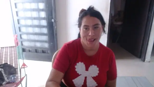 Snapshot of Debora_1_2_3 chatting on April 30, 4:24 pm Debora 1 2 3 online show from April 30, 4:24 pm
