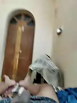 Snapshot of Ashish02345 chatting on March 17, 5:16 pm Ashish02345 online show from March 17, 5:16 pm