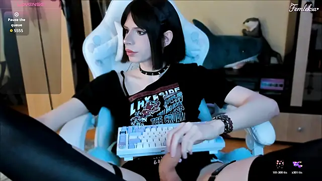 Snapshot of FemAlexa_ chatting on April 24, 7:49 pm FemAlexa online show from April 24, 7:49 pm