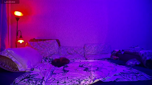 Snapshot of SandraBoyl chatting on December 10, 2:16 am SandraBoyl online show from December 10, 2:16 am