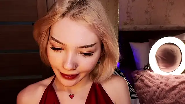 Snapshot of SandraBoyl chatting on January 9, 4:08 am SandraBoyl online show from January 9, 4:08 am