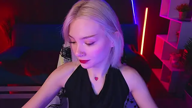 Snapshot of SandraBoyl chatting on January 29, 1:16 am SandraBoyl online show from January 29, 1:16 am