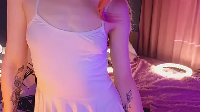 Snapshot of SandraBoyl chatting on February 21, 4:18 am SandraBoyl online show from February 21, 4:18 am