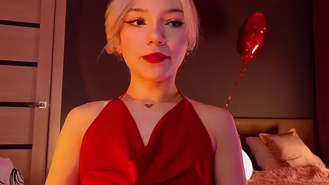 Snapshot of SandraBoyl chatting on March 7, 1:09 am SandraBoyl online show from March 7, 1:09 am