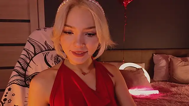 Snapshot of SandraBoyl chatting on March 14, 1:05 am SandraBoyl online show from March 14, 1:05 am