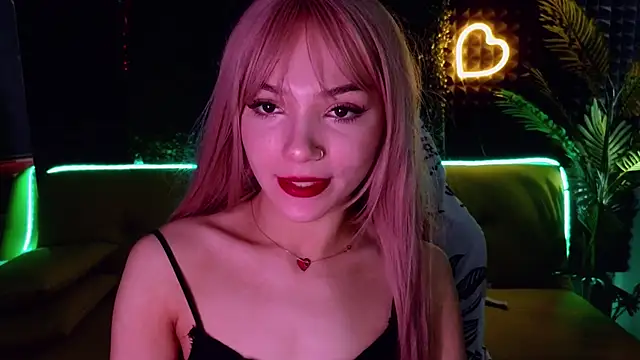 Snapshot of SandraBoyl chatting on March 20, 4:18 am SandraBoyl online show from March 20, 4:18 am