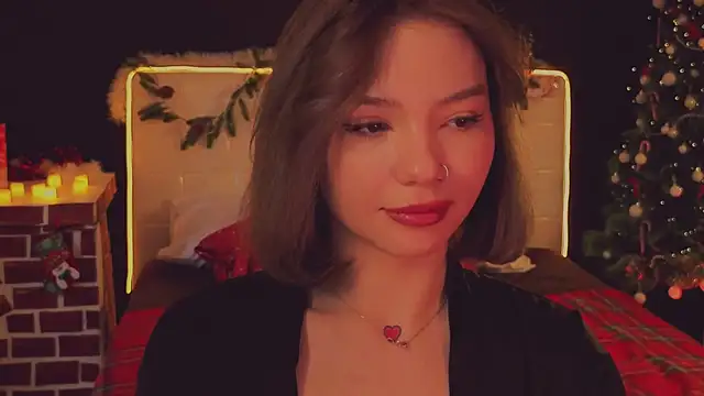 Snapshot of SandraBoyl chatting on December 2, 8:52 am SandraBoyl online show from December 2, 8:52 am