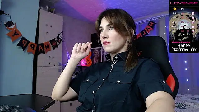 Snapshot of Daniela_Cooperr chatting on November 2, 4:53 pm Daniela Cooperr online show from November 2, 4:53 pm