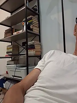 Snapshot of Anastasio33 chatting on July 27, 10:28 pm Anastasio33 online show from July 27, 10:28 pm