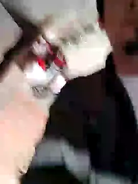 Snapshot of Rejy1992 chatting on December 25, 1:51 pm Rejy1992 online show from December 25, 1:51 pm