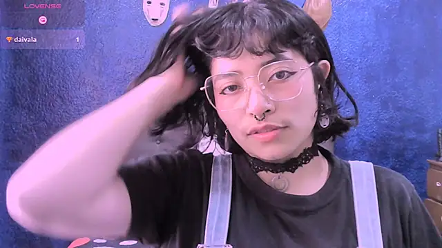 NinaYellow online show from November 12, 2:06 pm