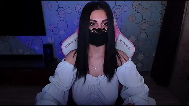 Snapshot of __Yasmina__ chatting on May 29, 5:16 am Yasmina online show from May 29, 5:16 am