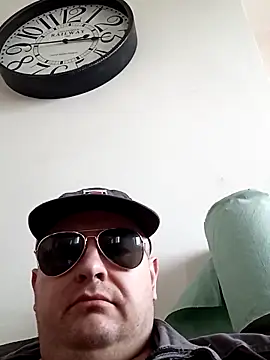 perversalus online show from March 23, 9:35 am