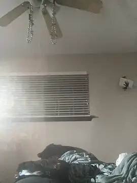 Everlyrose27 online show from December 14, 6:13 am